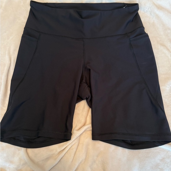 Old Navy XL Women's Black Biker Shorts - Picture 2 of 6